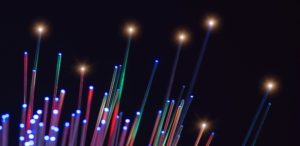 Cabo de fibra óptica são fundamentais para a internet, embora seus benefícios sejam "invisíveis"